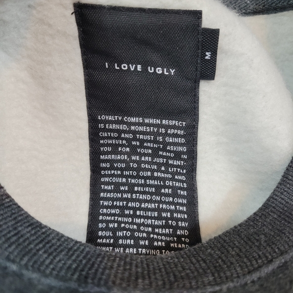 I Love Ugly sweater - Men's medium - Picture 2 of 3